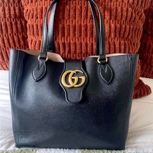 Gucci Black Medium Double G Tote Leather Bag Never Used! With All it’s Papers